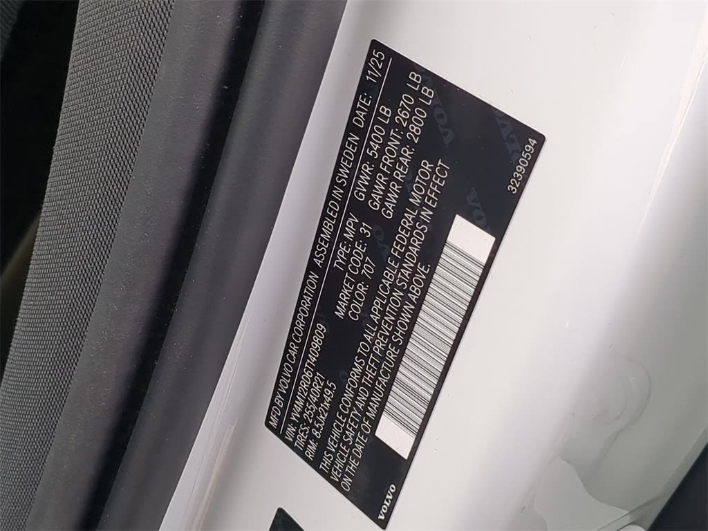 Thumbnail: 2026 Volvo XC60 - 18