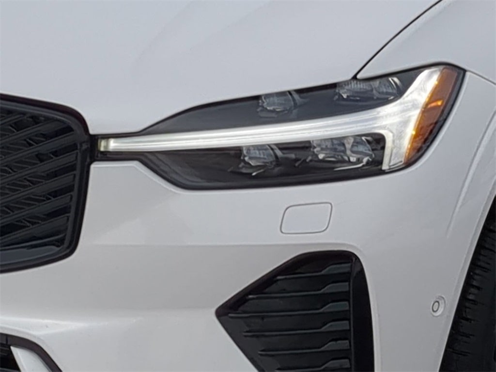 Thumbnail: 2026 Volvo XC60 - 22