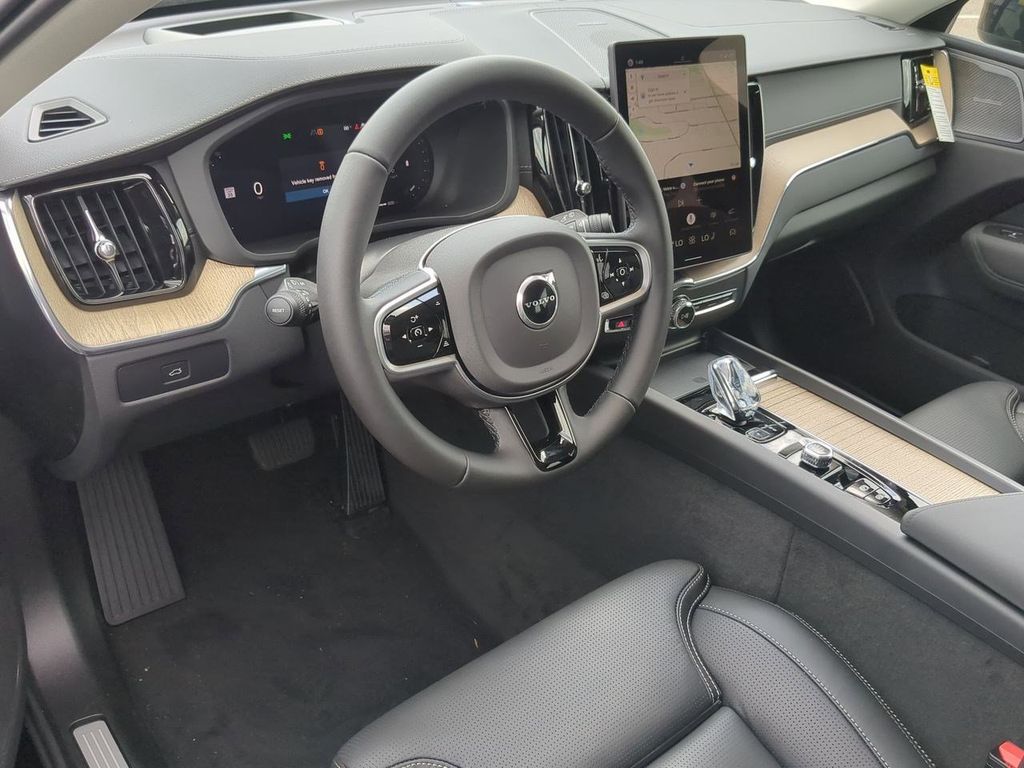 Thumbnail: 2026 Volvo XC60 - 2