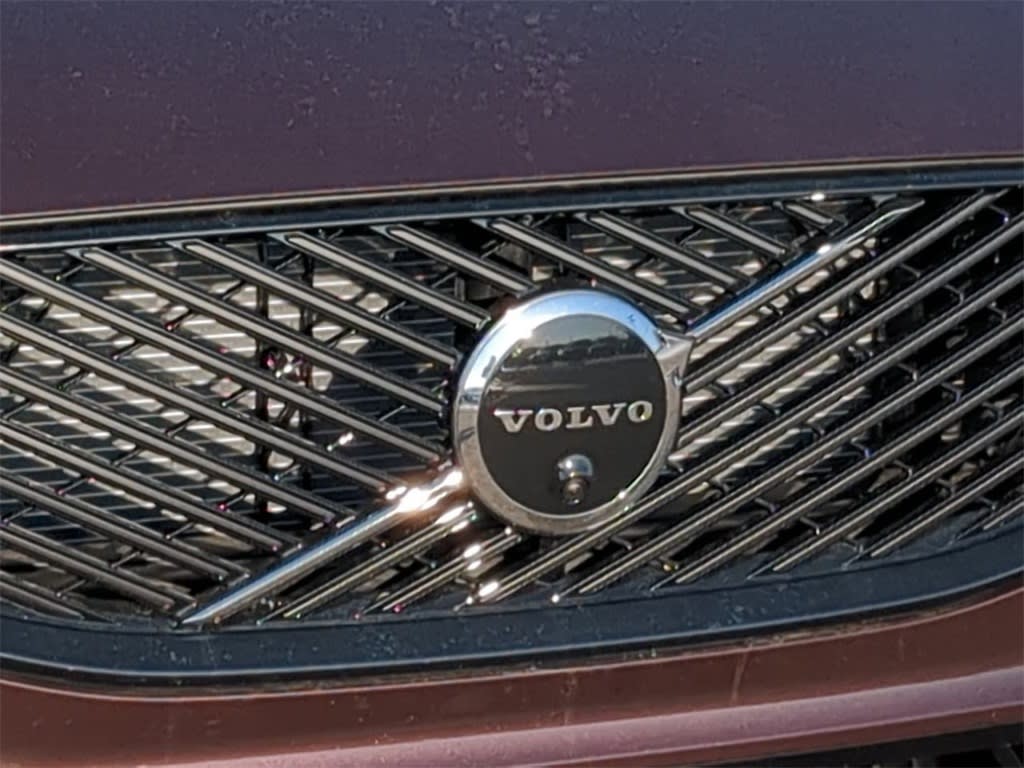 Thumbnail: 2026 Volvo XC60 - 7