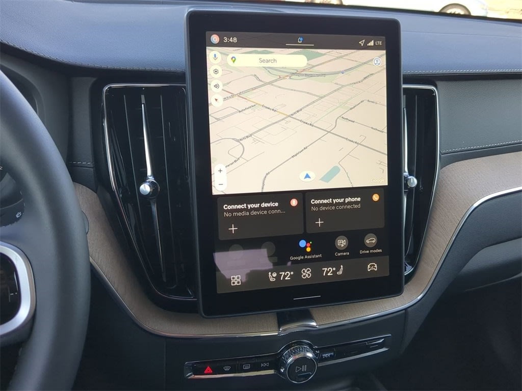 Thumbnail: 2026 Volvo XC60 - 14