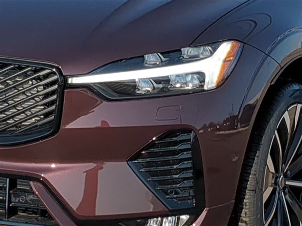 Thumbnail: 2026 Volvo XC60 - 22