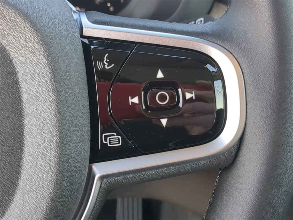 Thumbnail: 2026 Volvo XC60 - 28