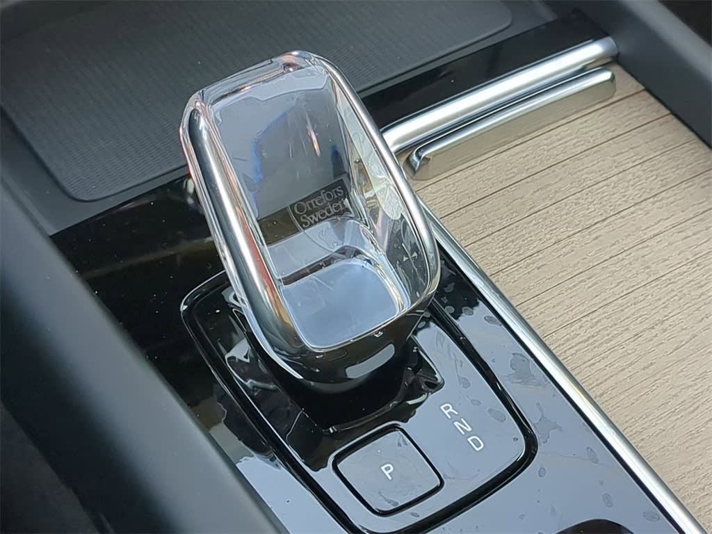 Thumbnail: 2026 Volvo XC60 - 15