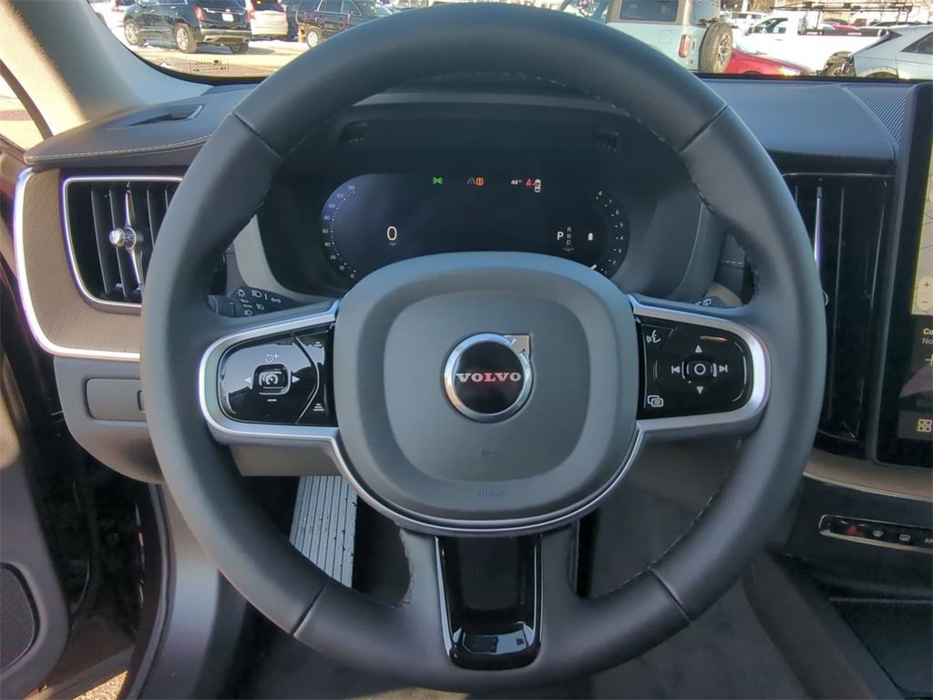 Thumbnail: 2026 Volvo XC60 - 13