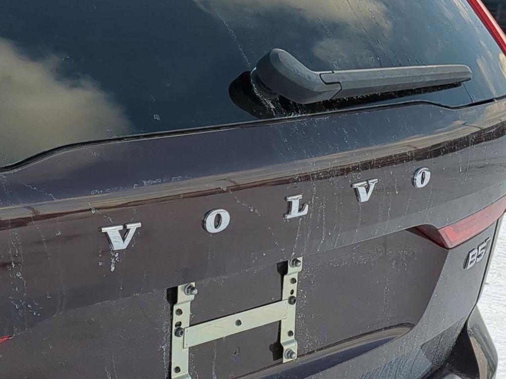 Thumbnail: 2026 Volvo XC60 - 21
