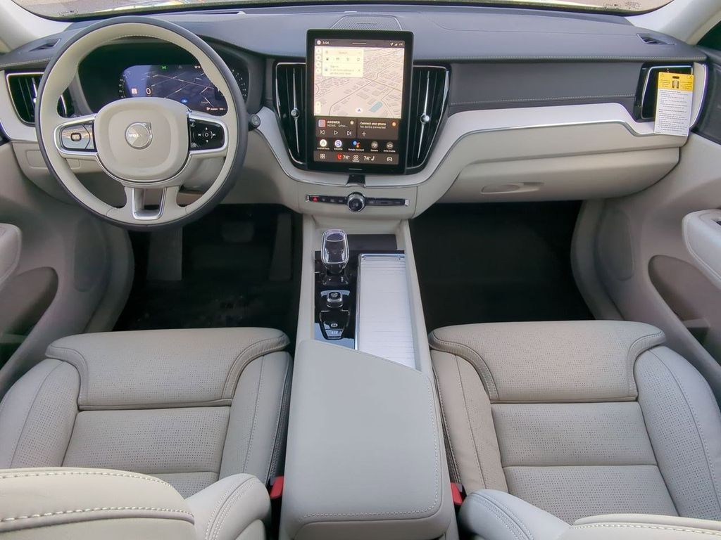 Thumbnail: 2026 Volvo XC60 - 9
