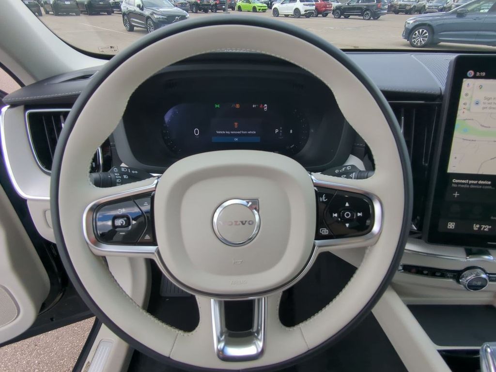 Thumbnail: 2026 Volvo XC60 - 13