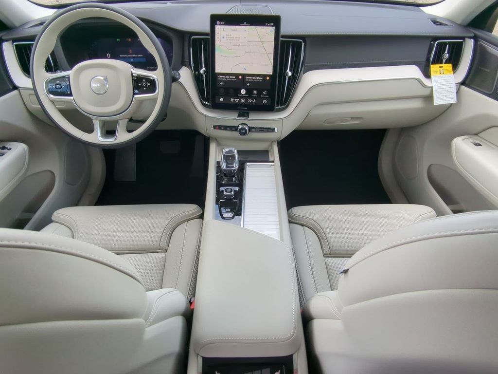 Thumbnail: 2026 Volvo XC60 - 9