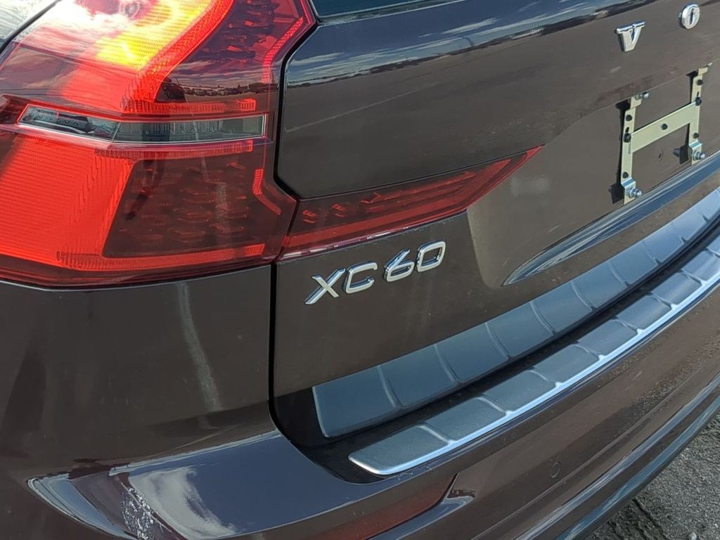 Thumbnail: 2026 Volvo XC60 - 23