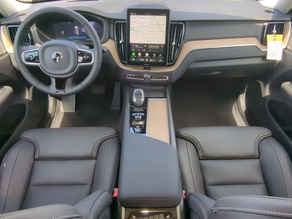 Thumbnail: 2026 Volvo XC60 - 9