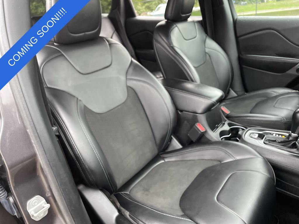 Thumbnail: 2019 Jeep Cherokee - 10