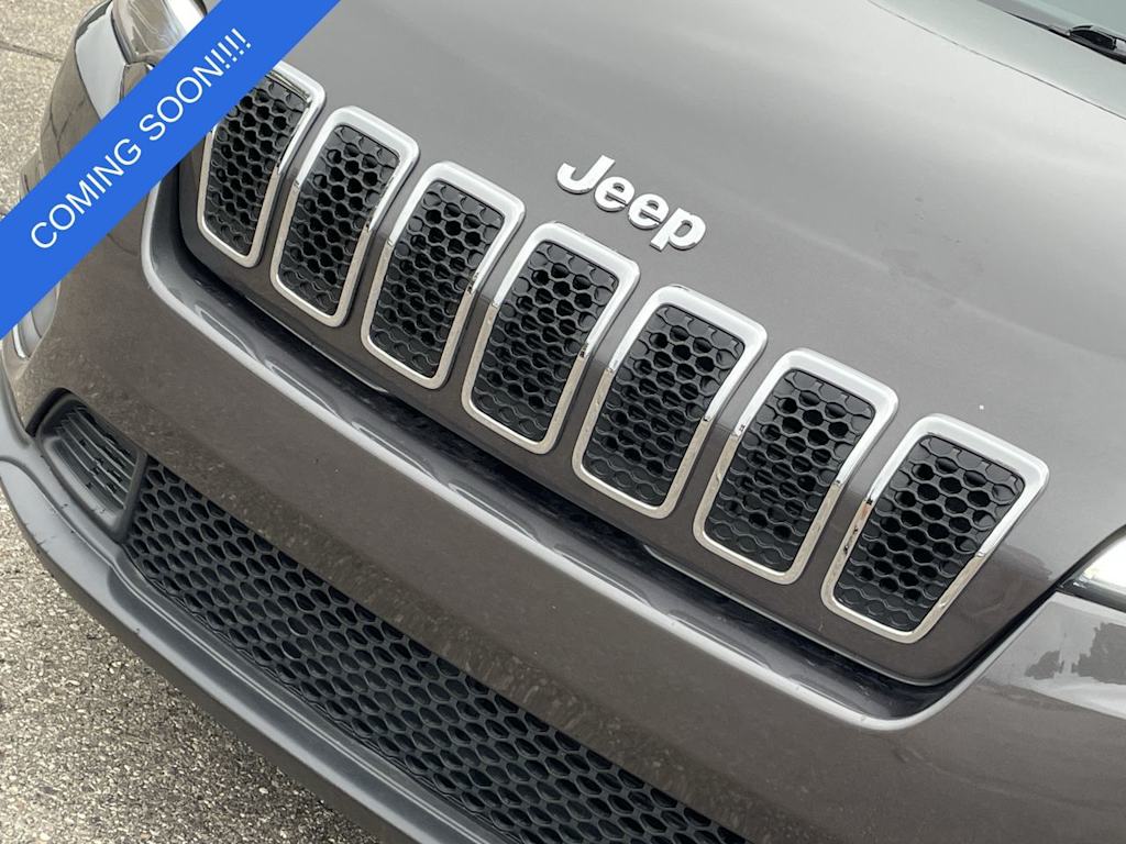 Thumbnail: 2019 Jeep Cherokee - 31