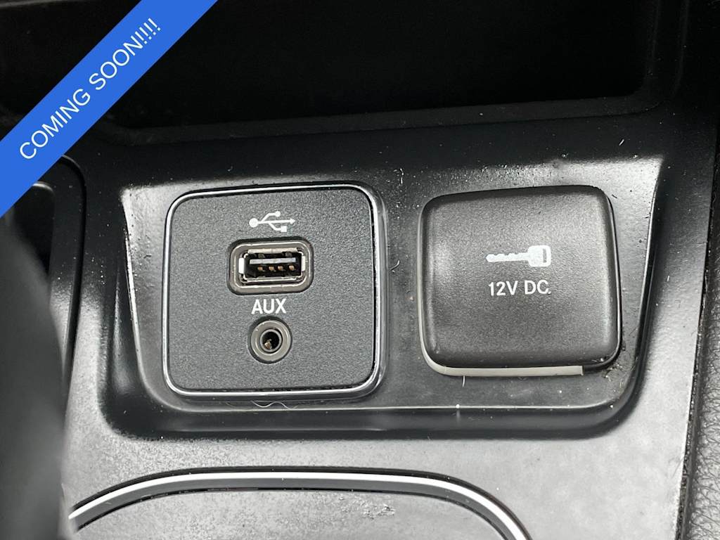 Thumbnail: 2019 Jeep Cherokee - 27