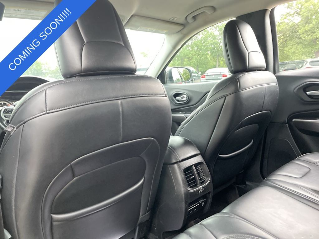 Thumbnail: 2019 Jeep Cherokee - 26