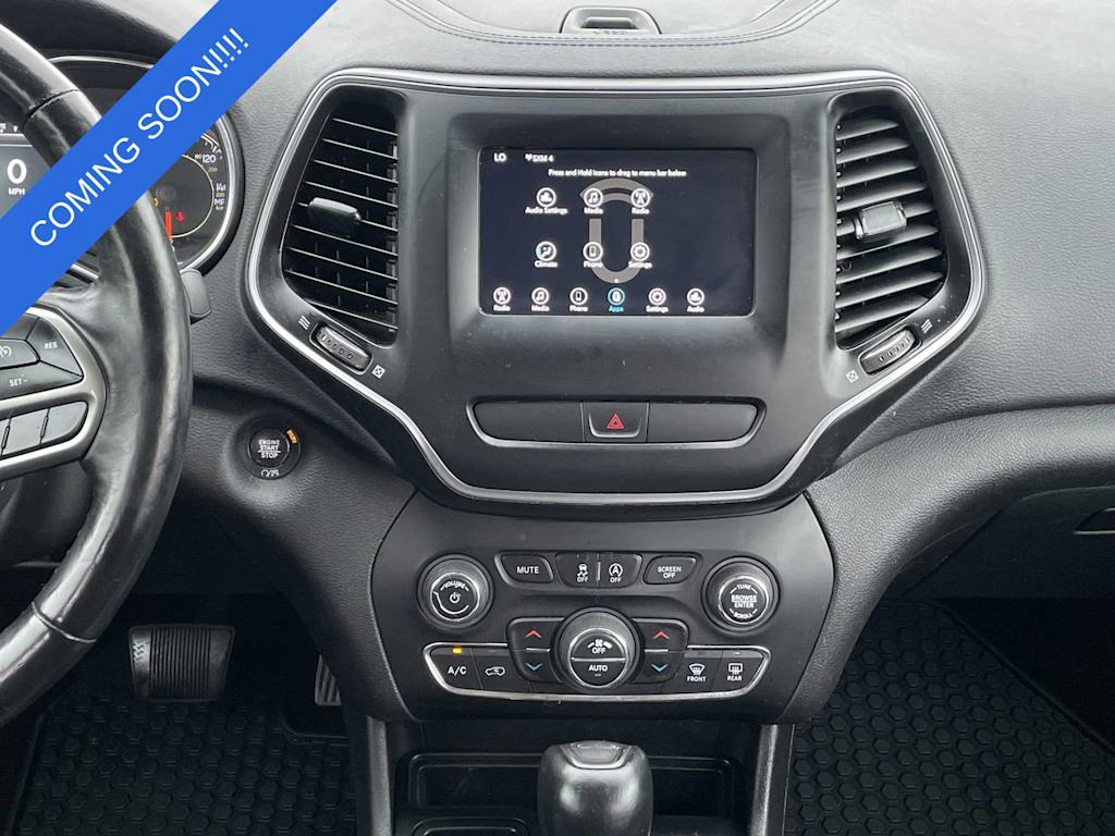 Thumbnail: 2019 Jeep Cherokee - 13