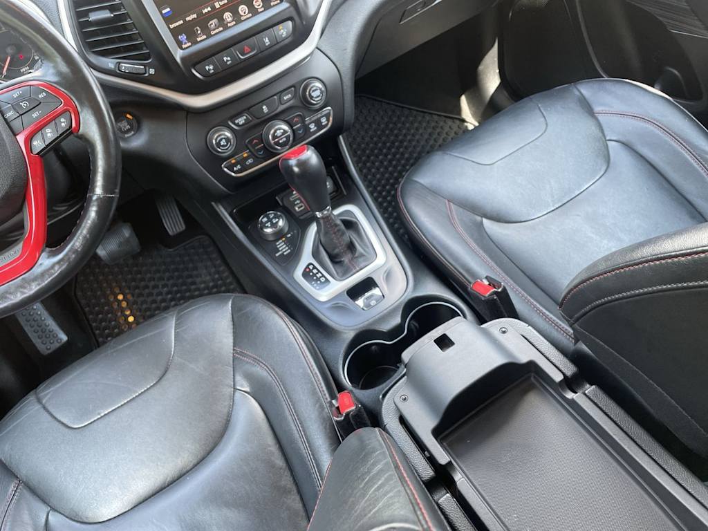 Thumbnail: 2014 Jeep Cherokee - 14