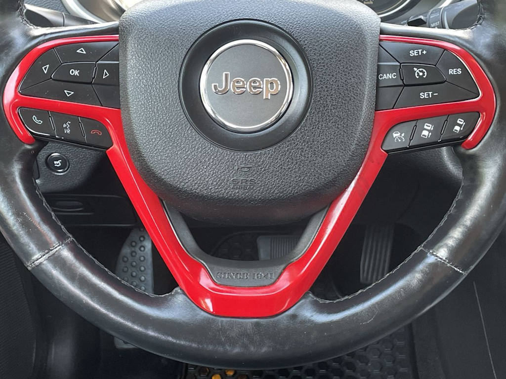 Thumbnail: 2014 Jeep Cherokee - 24