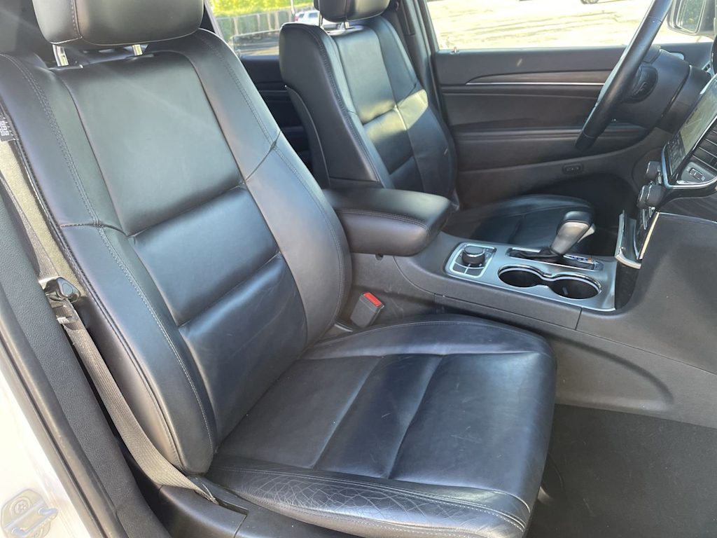 Thumbnail: 2020 Jeep Grand Cherokee - 29