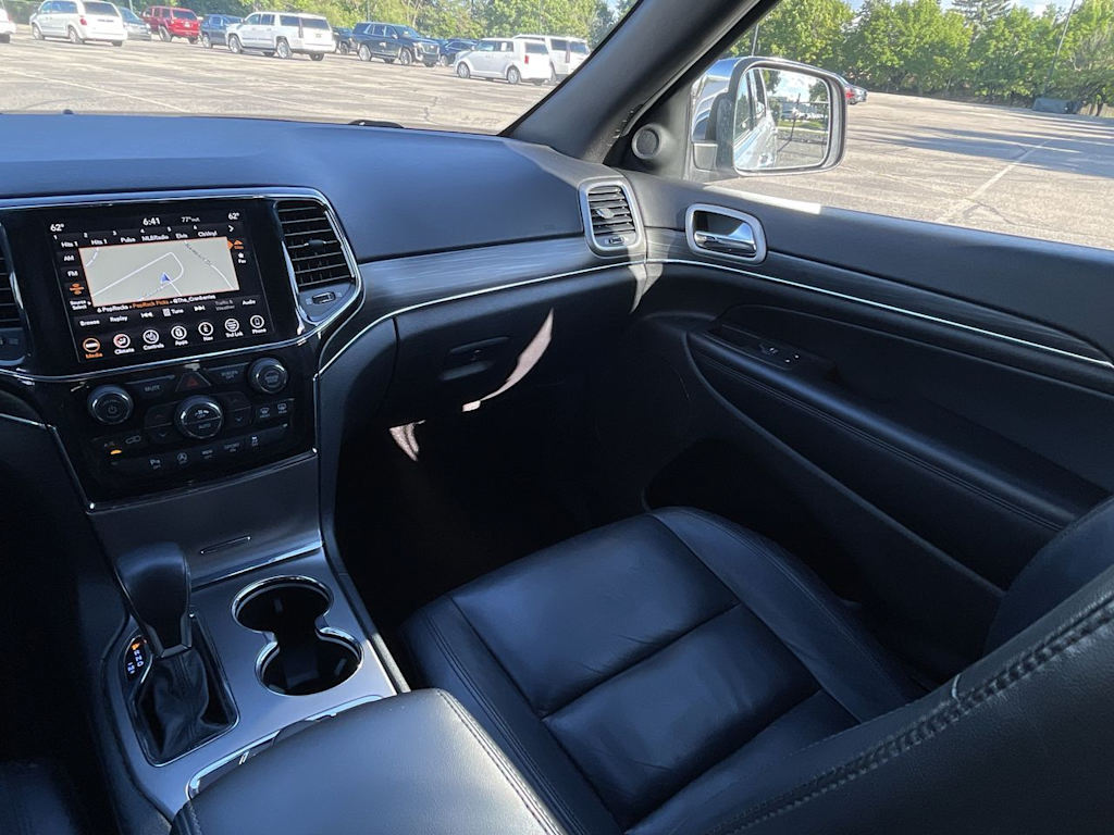 Thumbnail: 2020 Jeep Grand Cherokee - 8