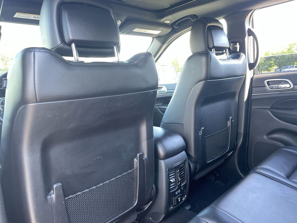 Thumbnail: 2020 Jeep Grand Cherokee - 33