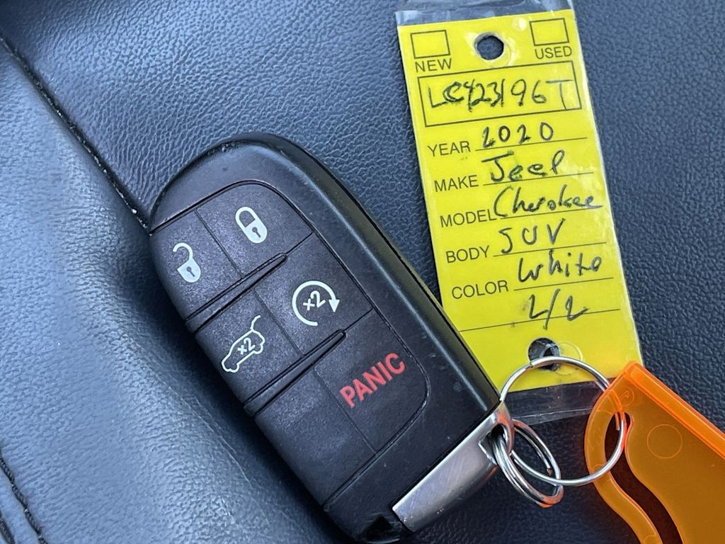 Thumbnail: 2020 Jeep Grand Cherokee - 44