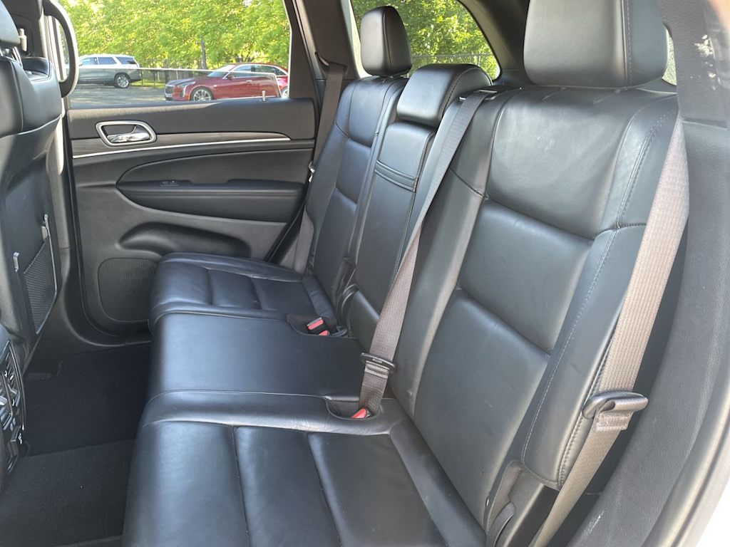 Thumbnail: 2020 Jeep Grand Cherokee - 32