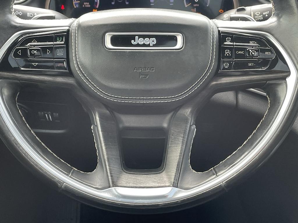 Thumbnail: 2022 Jeep Grand Cherokee - 23