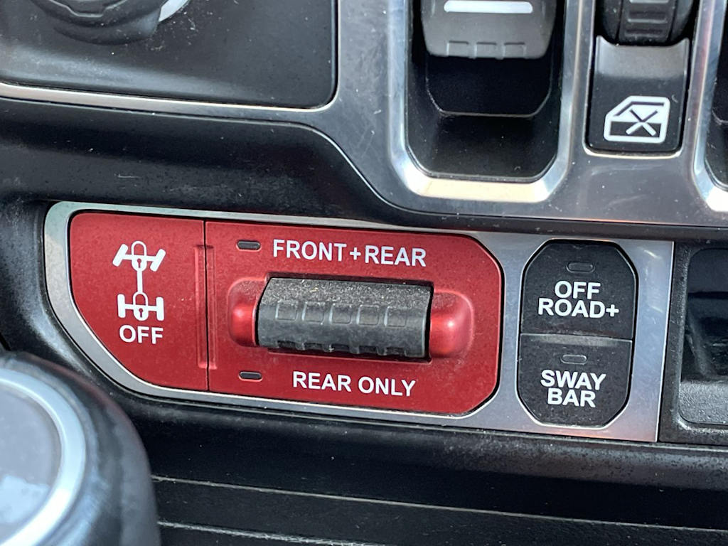 Thumbnail: 2021 Jeep Gladiator - 14
