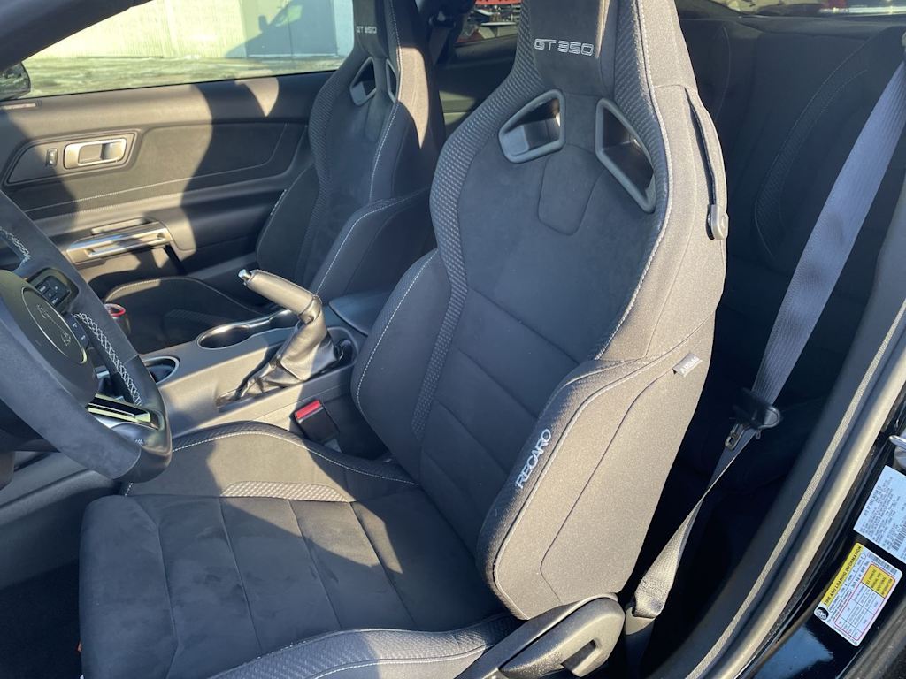 Thumbnail: 2017 Ford Mustang - 10