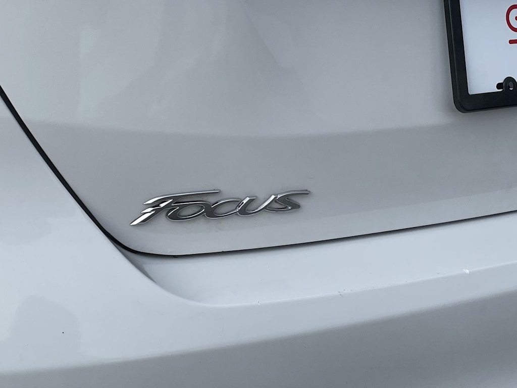 Thumbnail: 2015 Ford Focus - 36