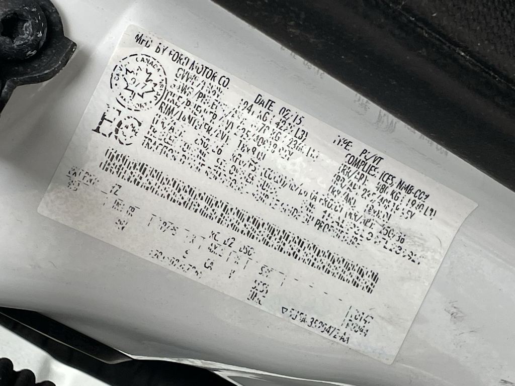 Thumbnail: 2015 Ford Focus - 18