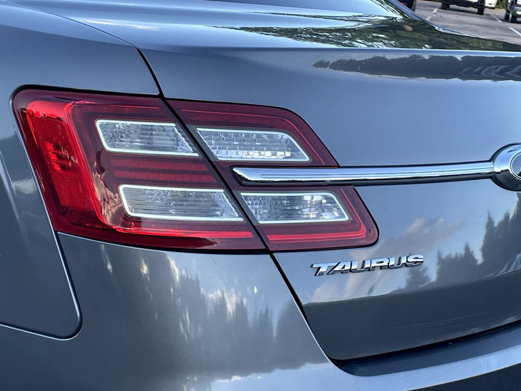 Thumbnail: 2013 Ford Taurus - 35