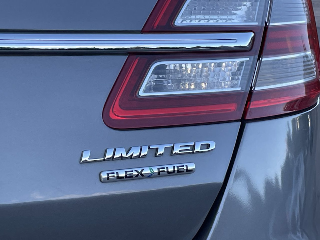 Thumbnail: 2013 Ford Taurus - 36