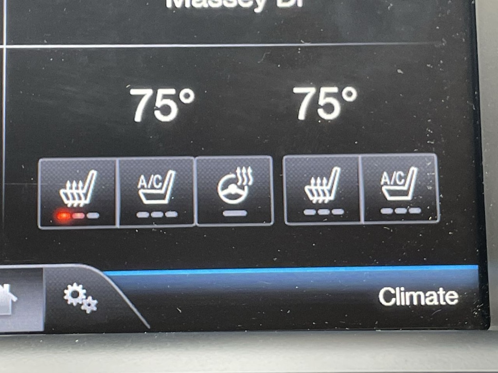 Thumbnail: 2015 Ford Taurus - 15