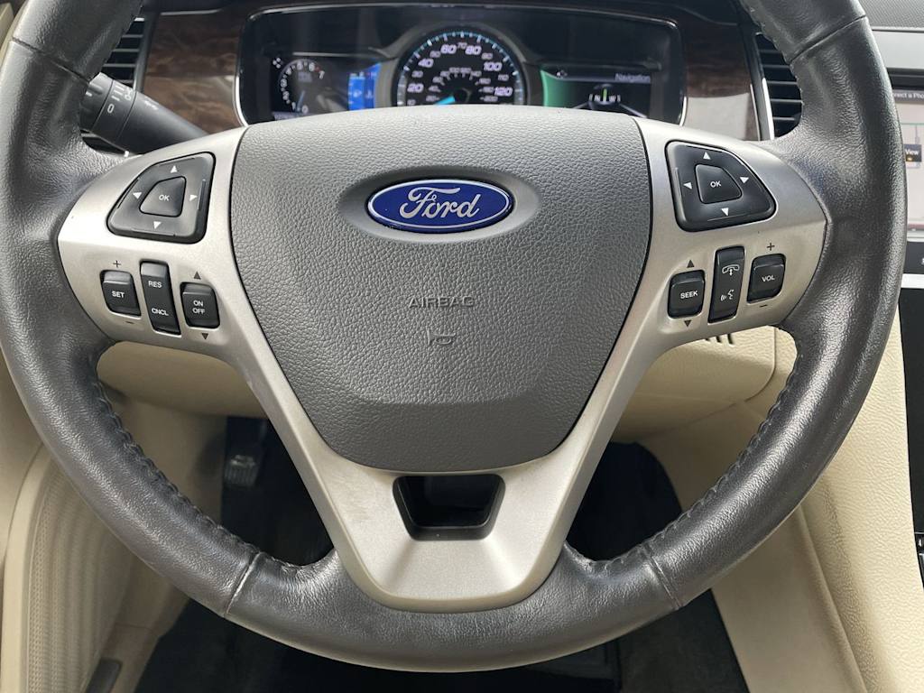 Thumbnail: 2015 Ford Taurus - 25