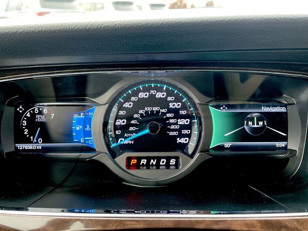 Thumbnail: 2015 Ford Taurus - 32