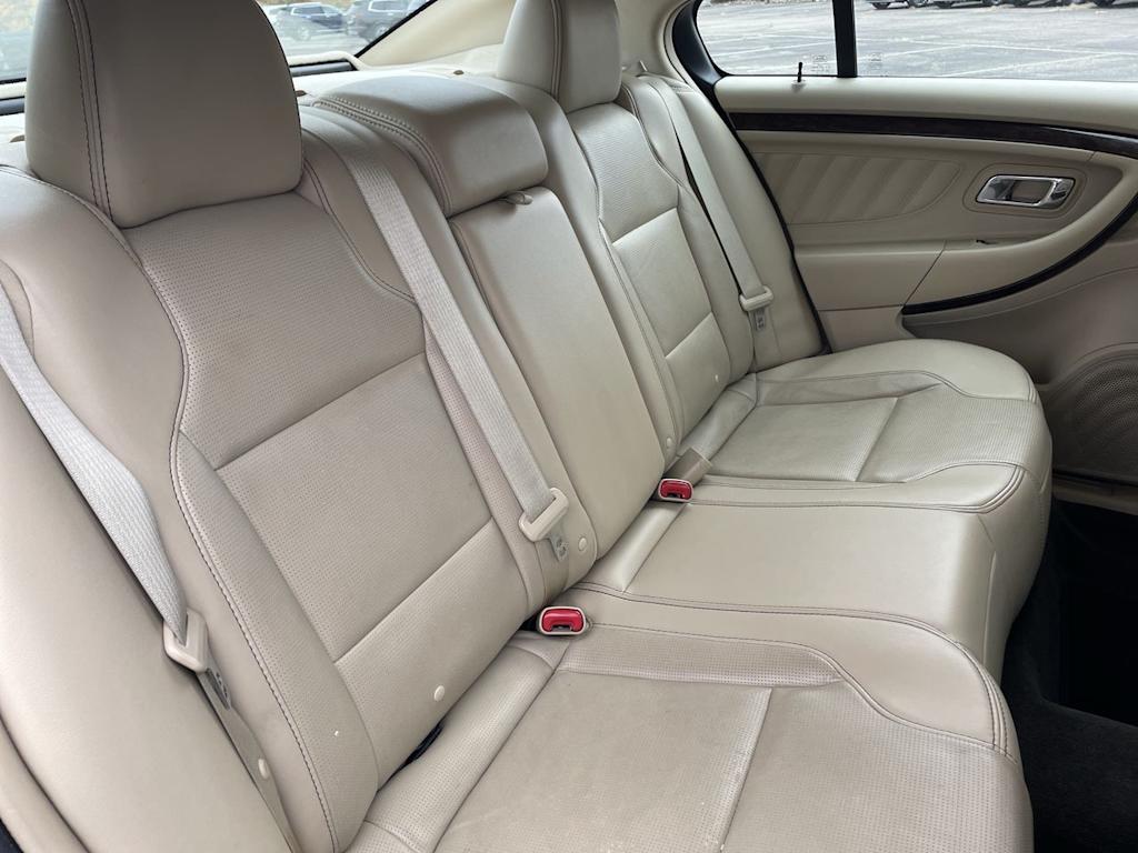 Thumbnail: 2015 Ford Taurus - 12