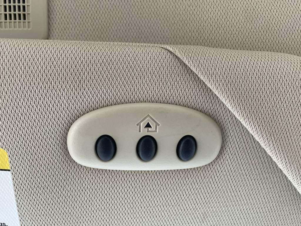 Thumbnail: 2015 Ford Taurus - 17