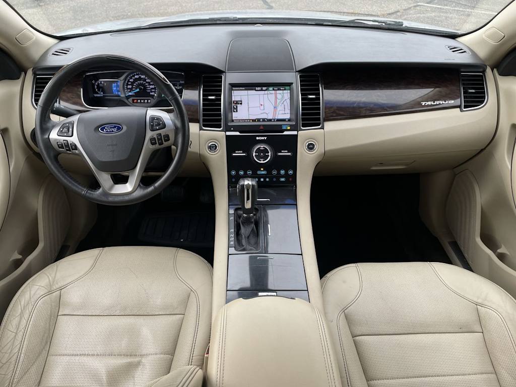 Thumbnail: 2015 Ford Taurus - 9