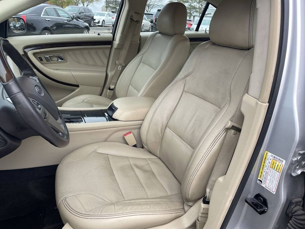 Thumbnail: 2015 Ford Taurus - 10