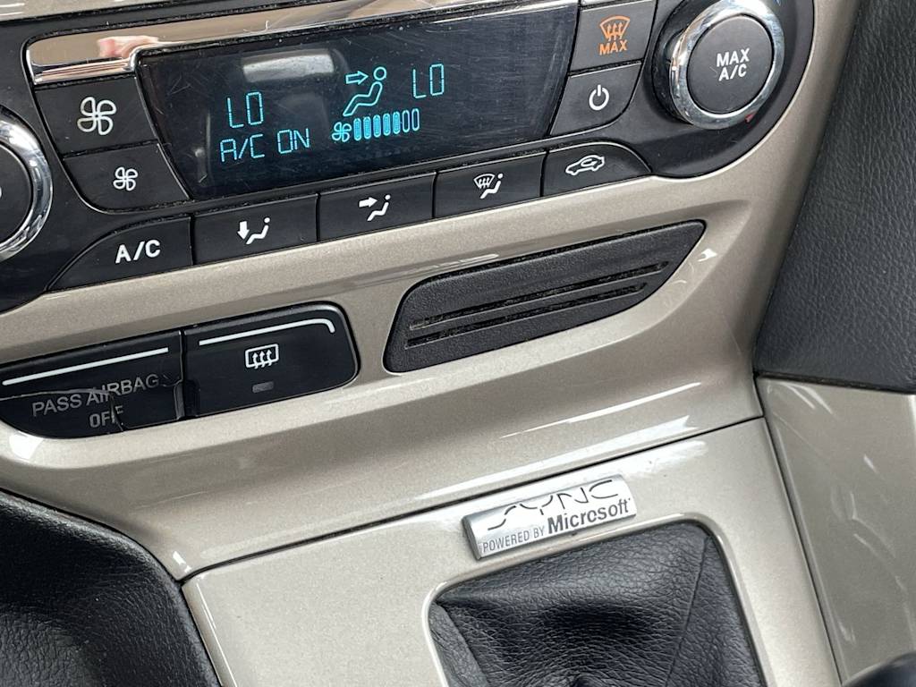 Thumbnail: 2012 Ford Focus - 30