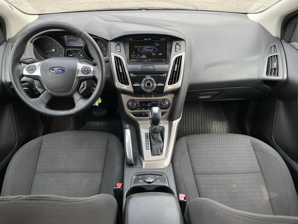 Thumbnail: 2012 Ford Focus - 8