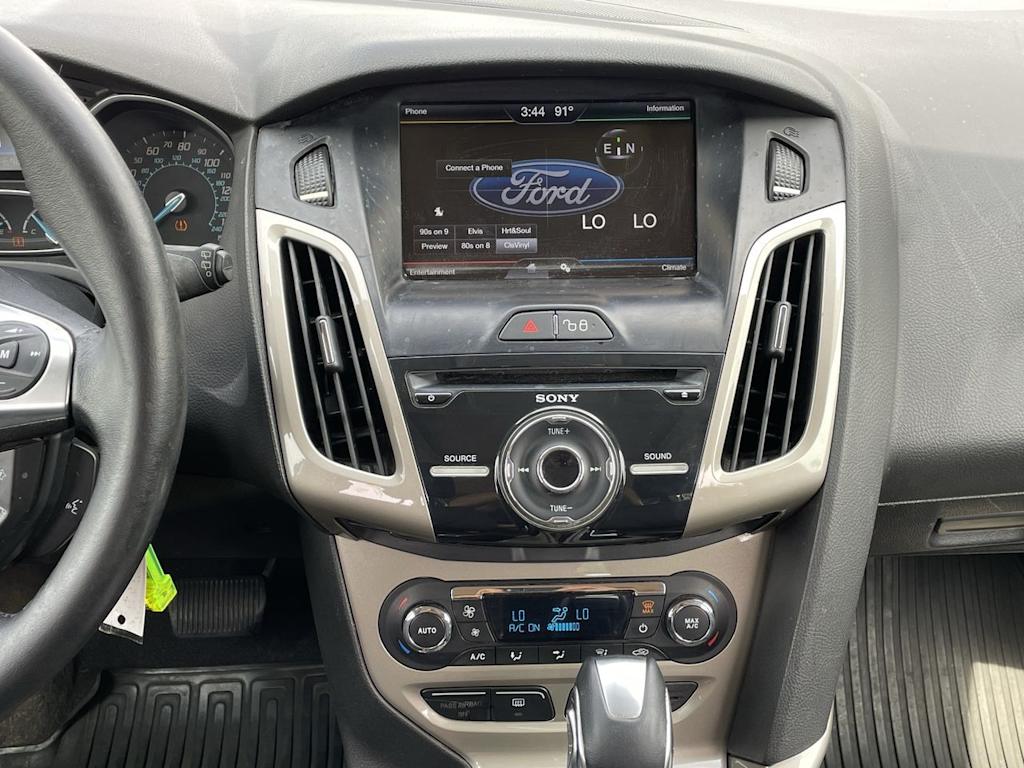 Thumbnail: 2012 Ford Focus - 12