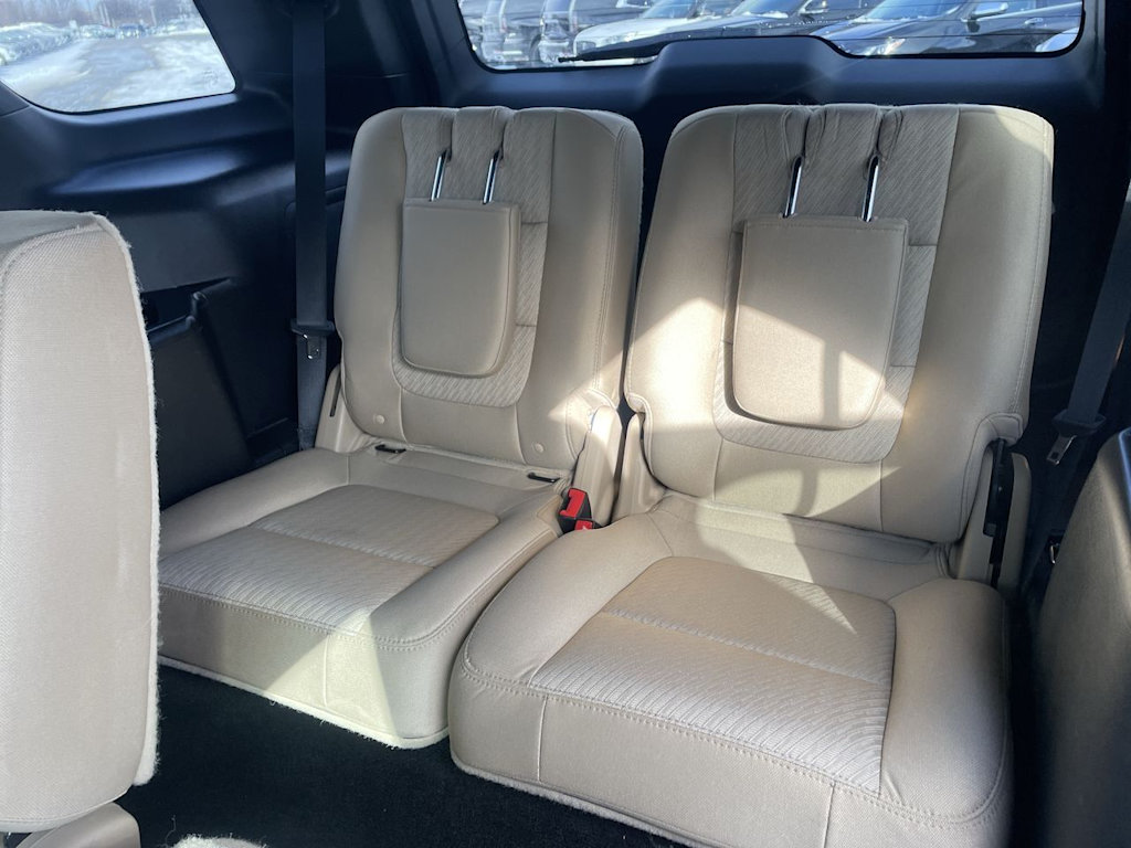 Thumbnail: 2016 Ford Explorer - 26