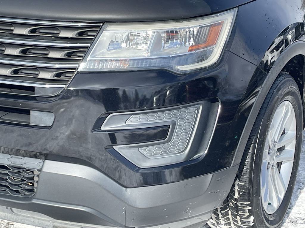 Thumbnail: 2016 Ford Explorer - 34