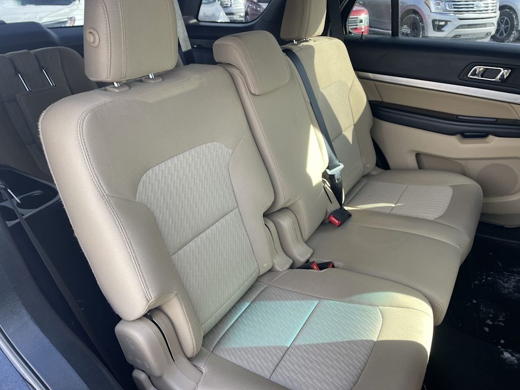 Thumbnail: 2016 Ford Explorer - 12