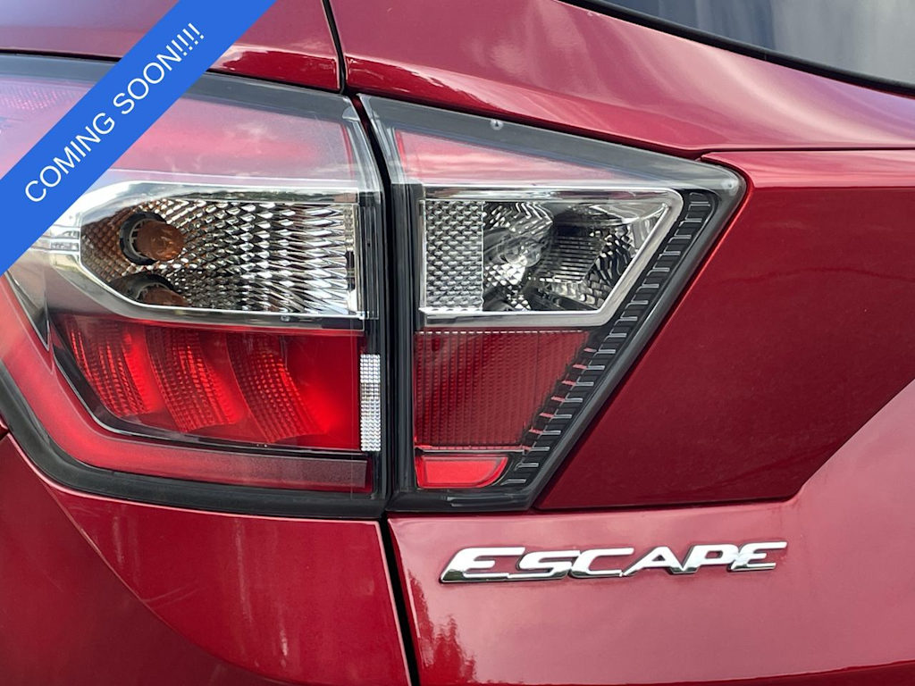 Thumbnail: 2017 Ford Escape - 32