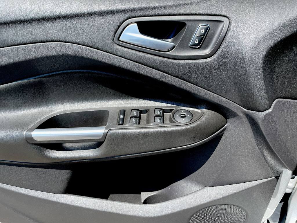 Thumbnail: 2014 Ford Escape - 31