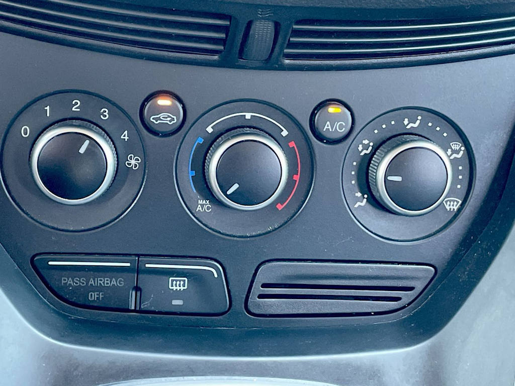 Thumbnail: 2014 Ford Escape - 29